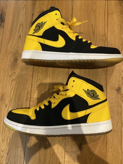 Nike Air Jordan 1 Retro Mid "New Love" (2017)