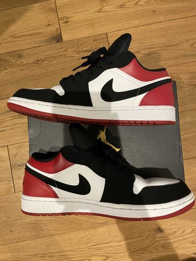 Nike Air Jordan 1 Low "Black Toe"