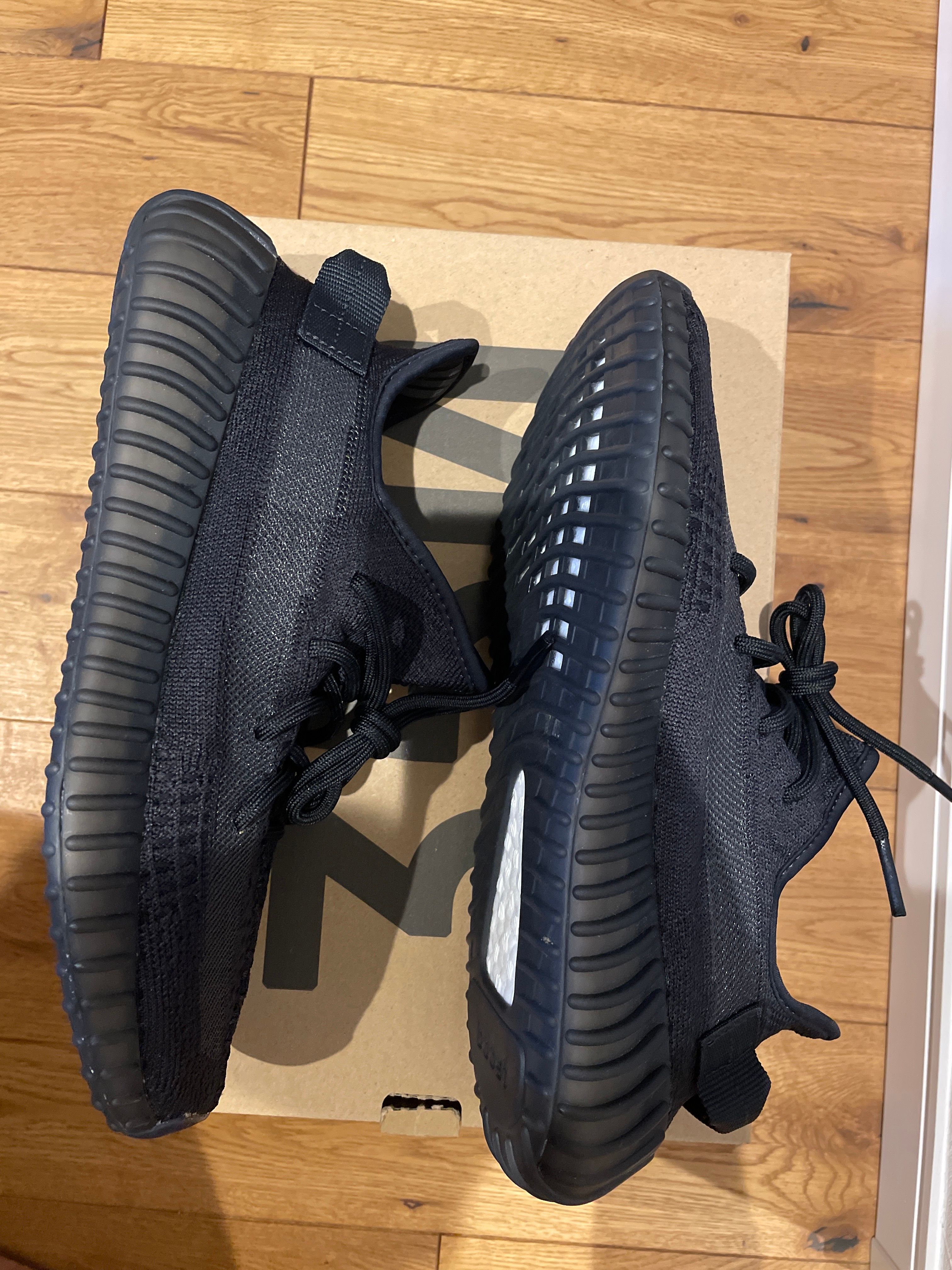 adidas YEEZY Boost 350V2 "Onyx"