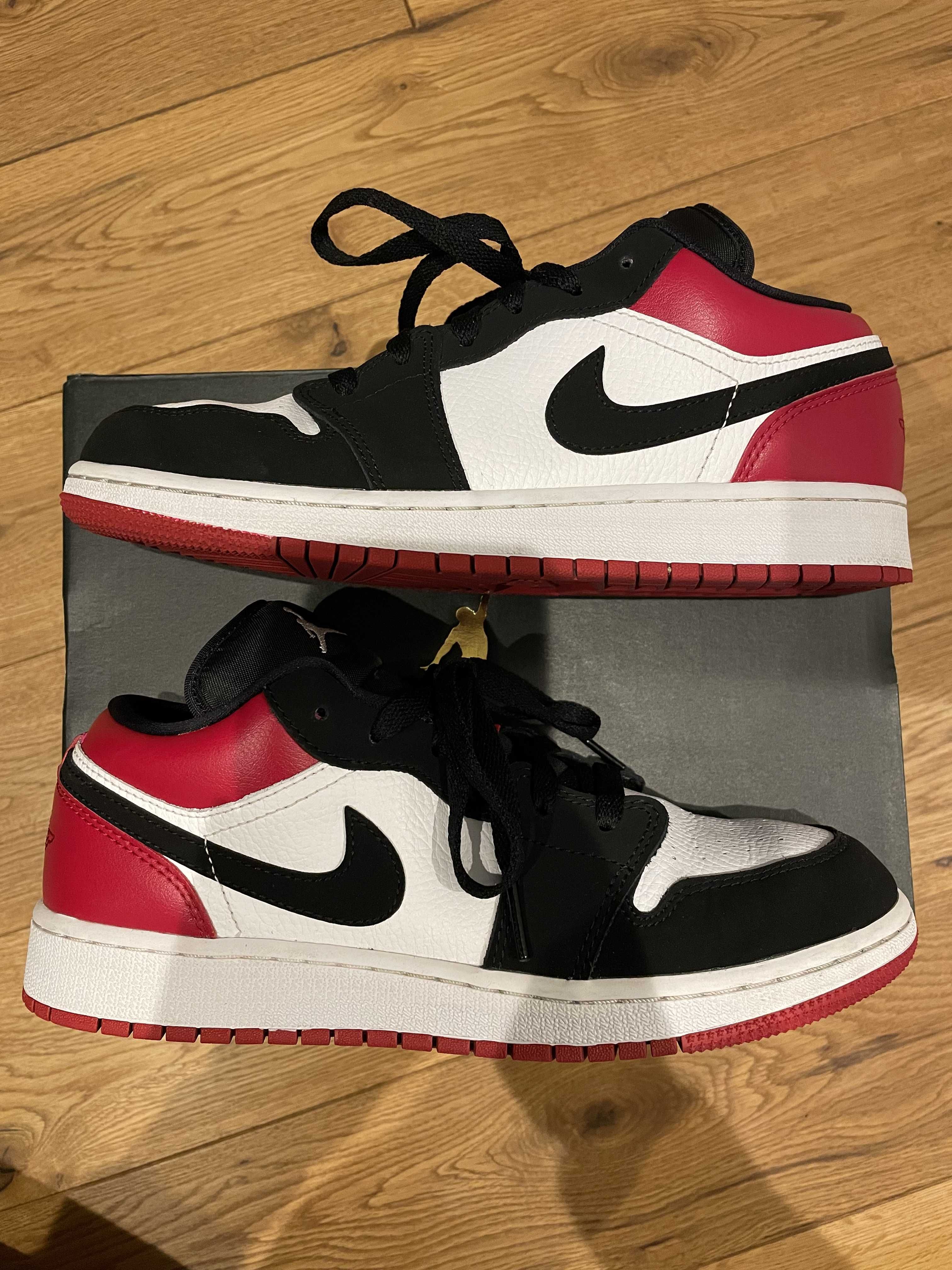 Nike Air Jordan 1 Low "Black Toe"
