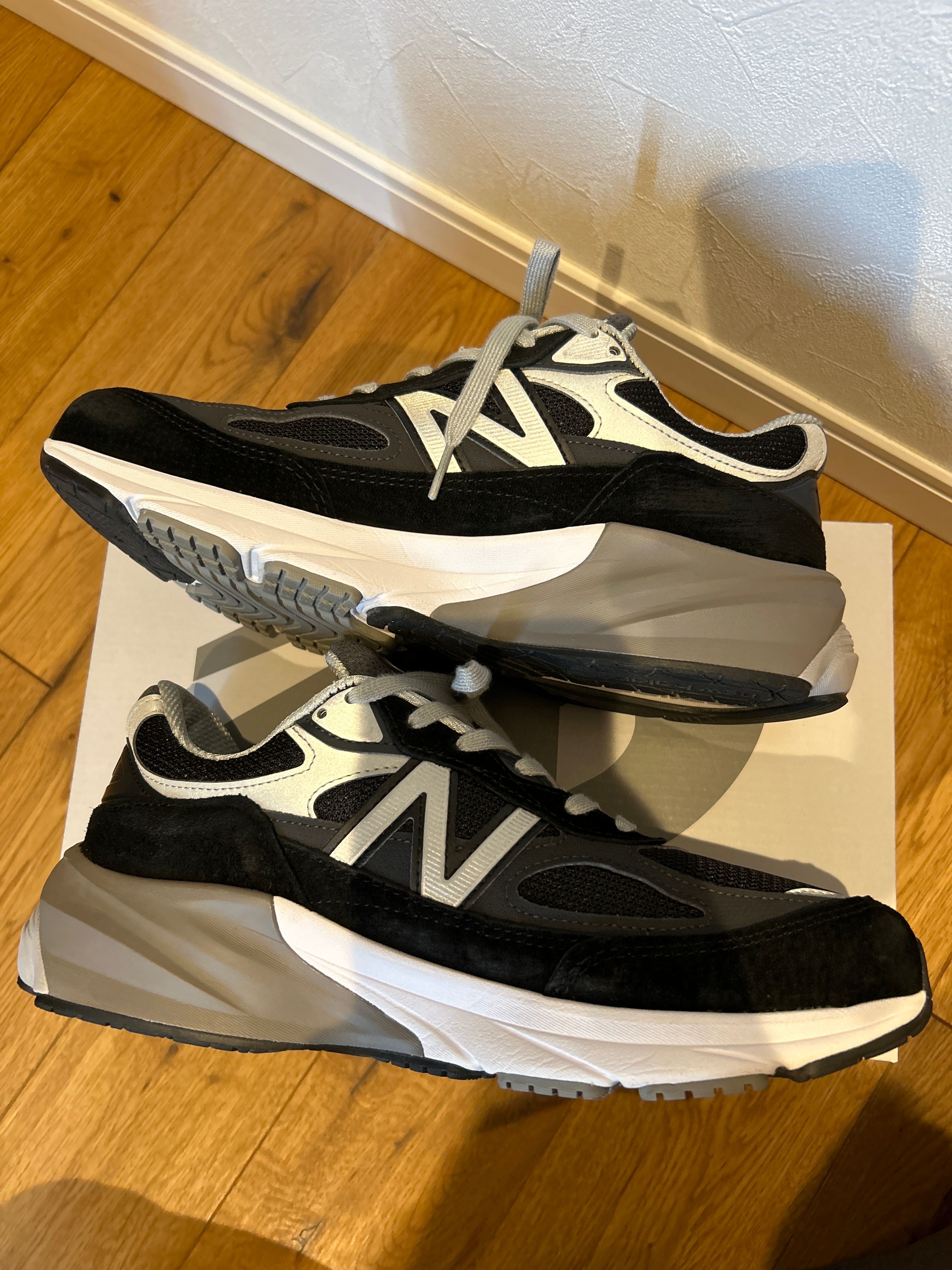 New Balance 990V6 "Black" (Heel NB Logo)