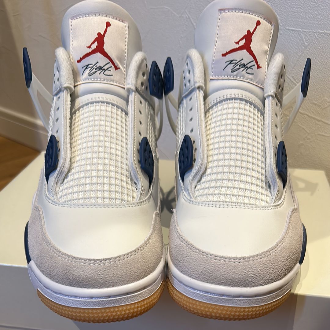 Nike SB Air Jordan 4 Retro SP "Summit White/Navy"
