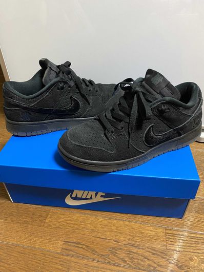 UNDEFEATED × Nike Dunk Low SP "5 ON IT"