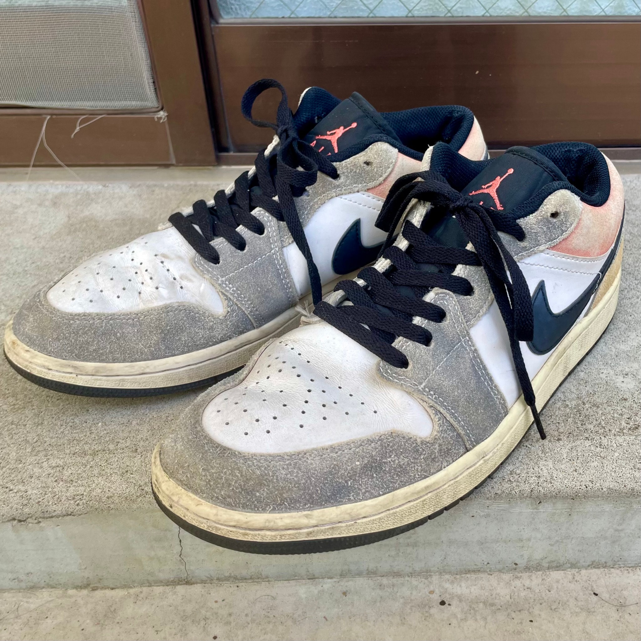 Nike Air Jordan 1 Low "Flight Club"