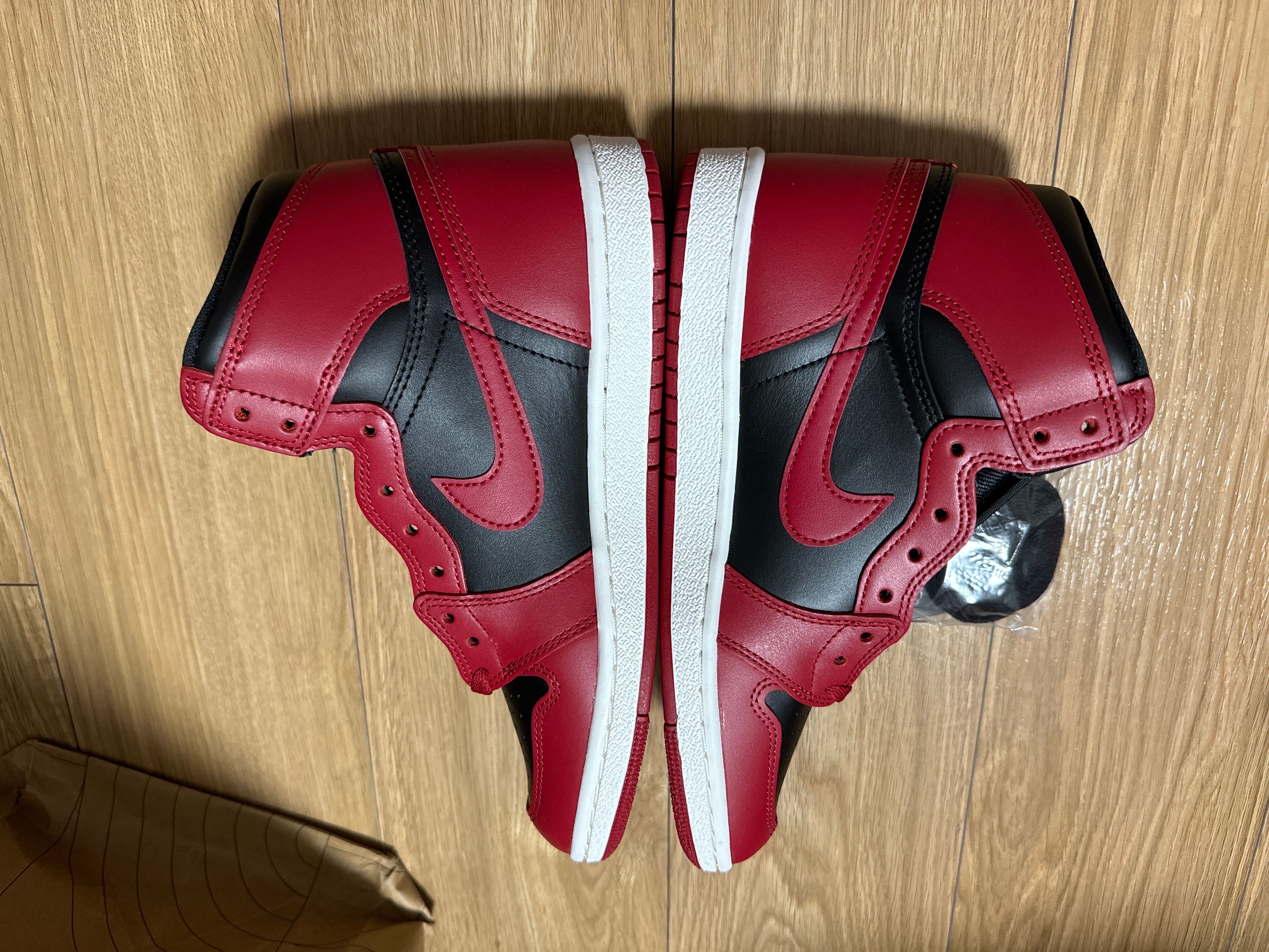 Nike Air Jordan 1 High ’85 "Varsity Red"