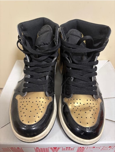 Nike Air Jordan 1 Retro High OG NRG "Gold Toe"