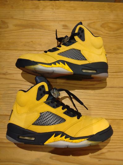 NIKE AIR JORDAN 5 "MICHIGAN"
