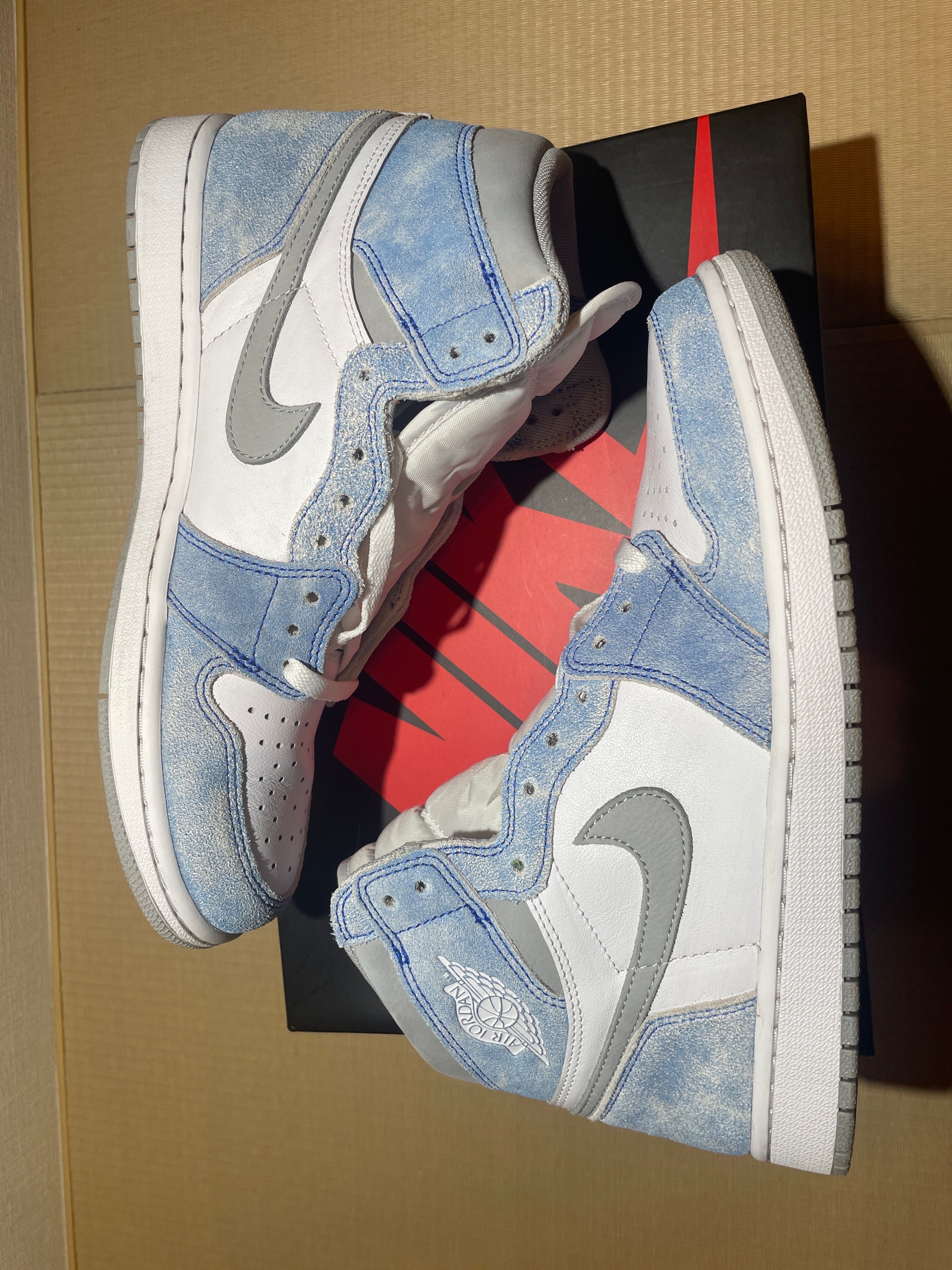 Nike Air Jordan 1 High OG "Hyper Royal"