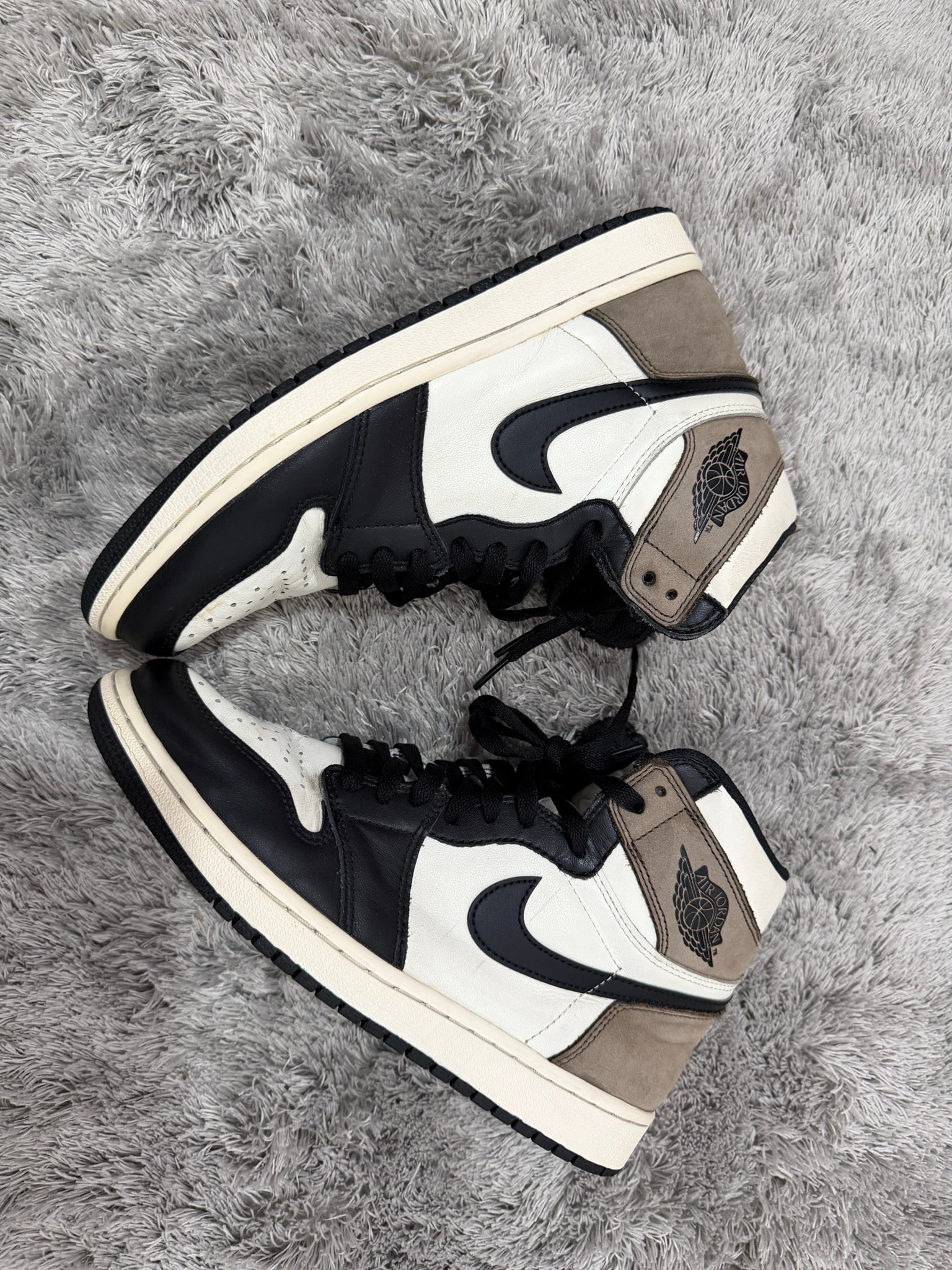Nike Air Jordan 1 High OG "Sail/Dark Mocha/Black"