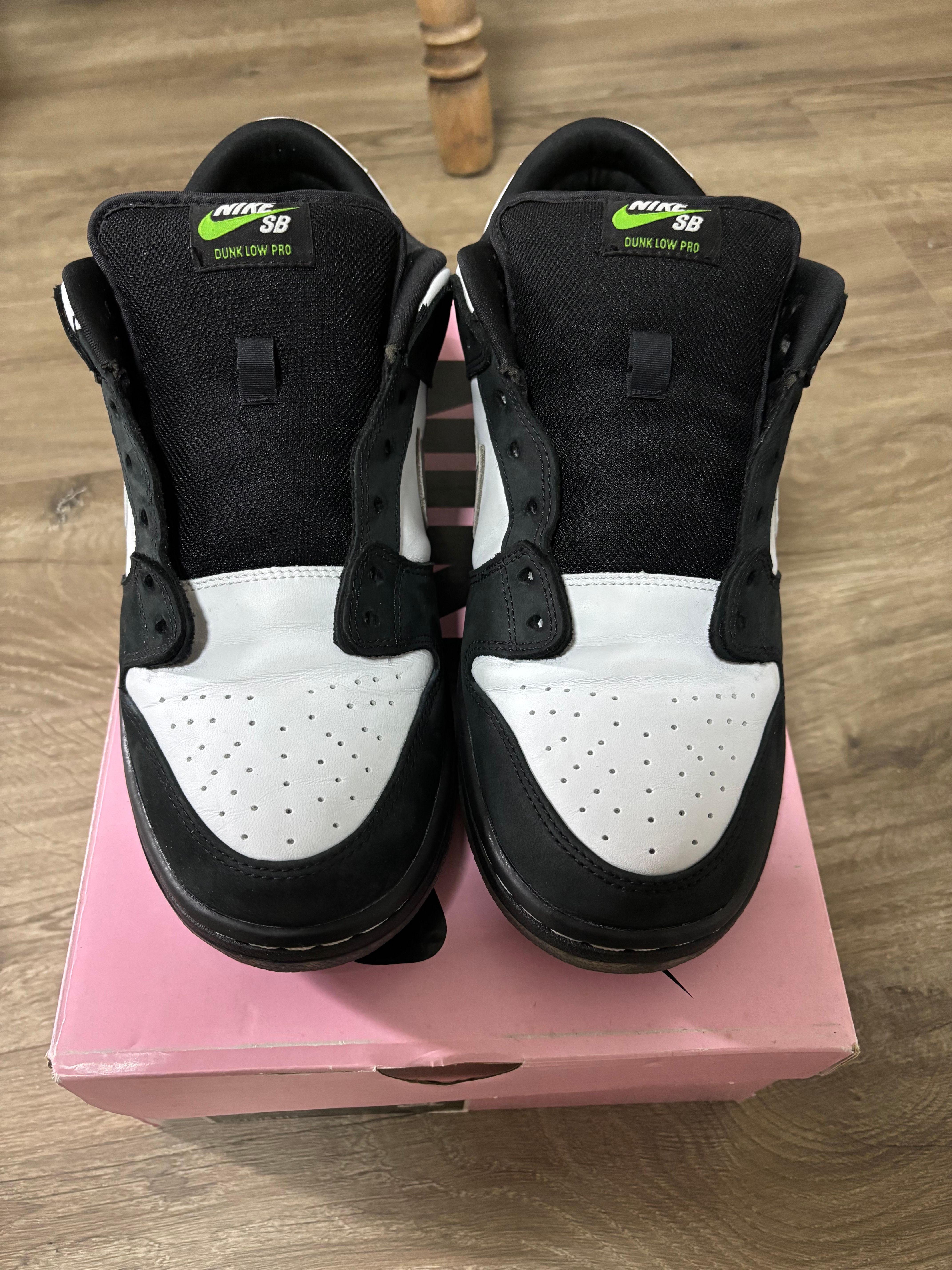 STAPLE × Nike SB Dunk Low "Pigeon Black/White"