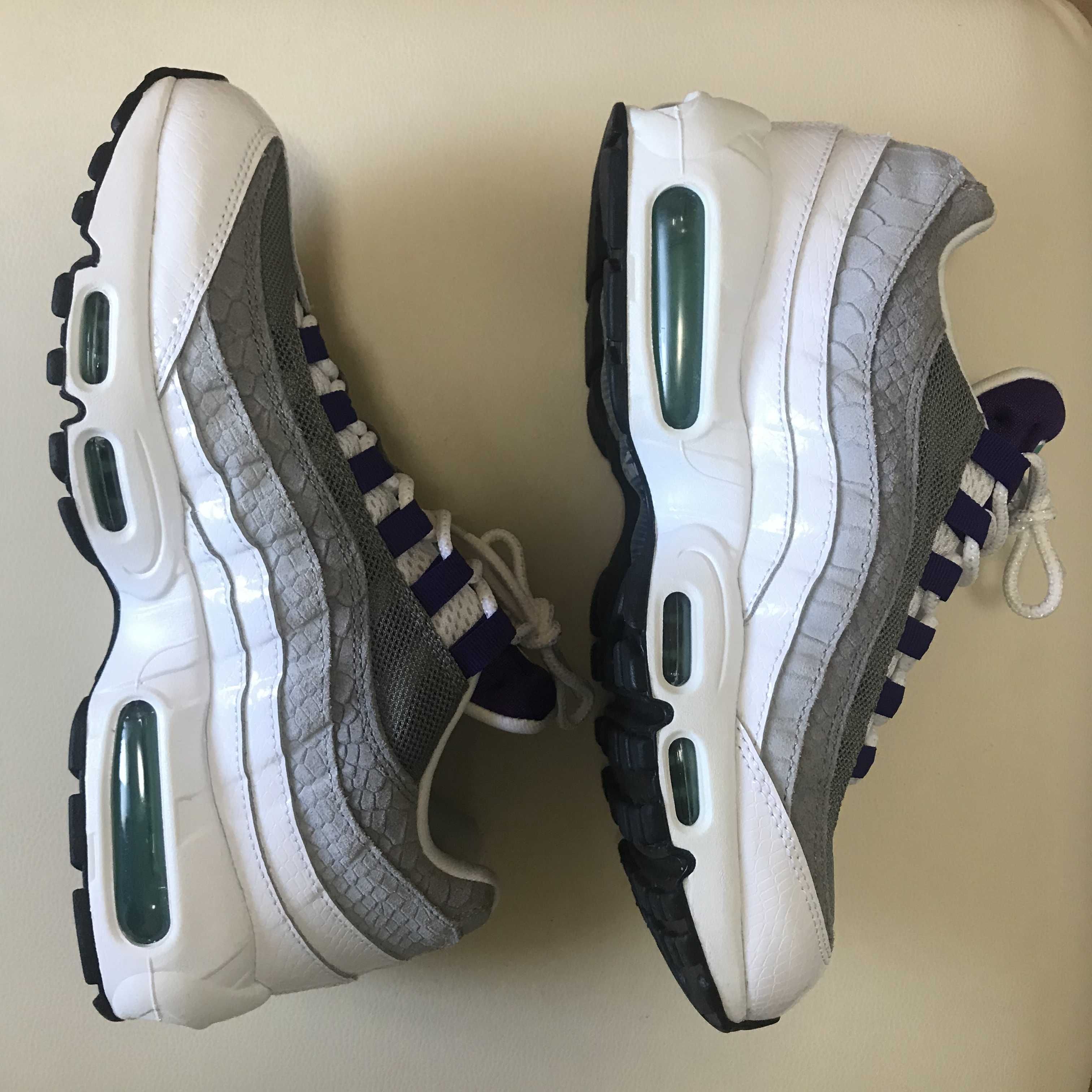 Nike Air Max 95 Original "White/Court Purple/Emerald Green/Wolf Grey" (2015)