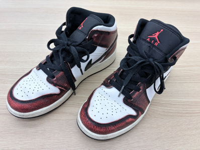 Nike GS Air Jordan 1 Mid "Wear Away"