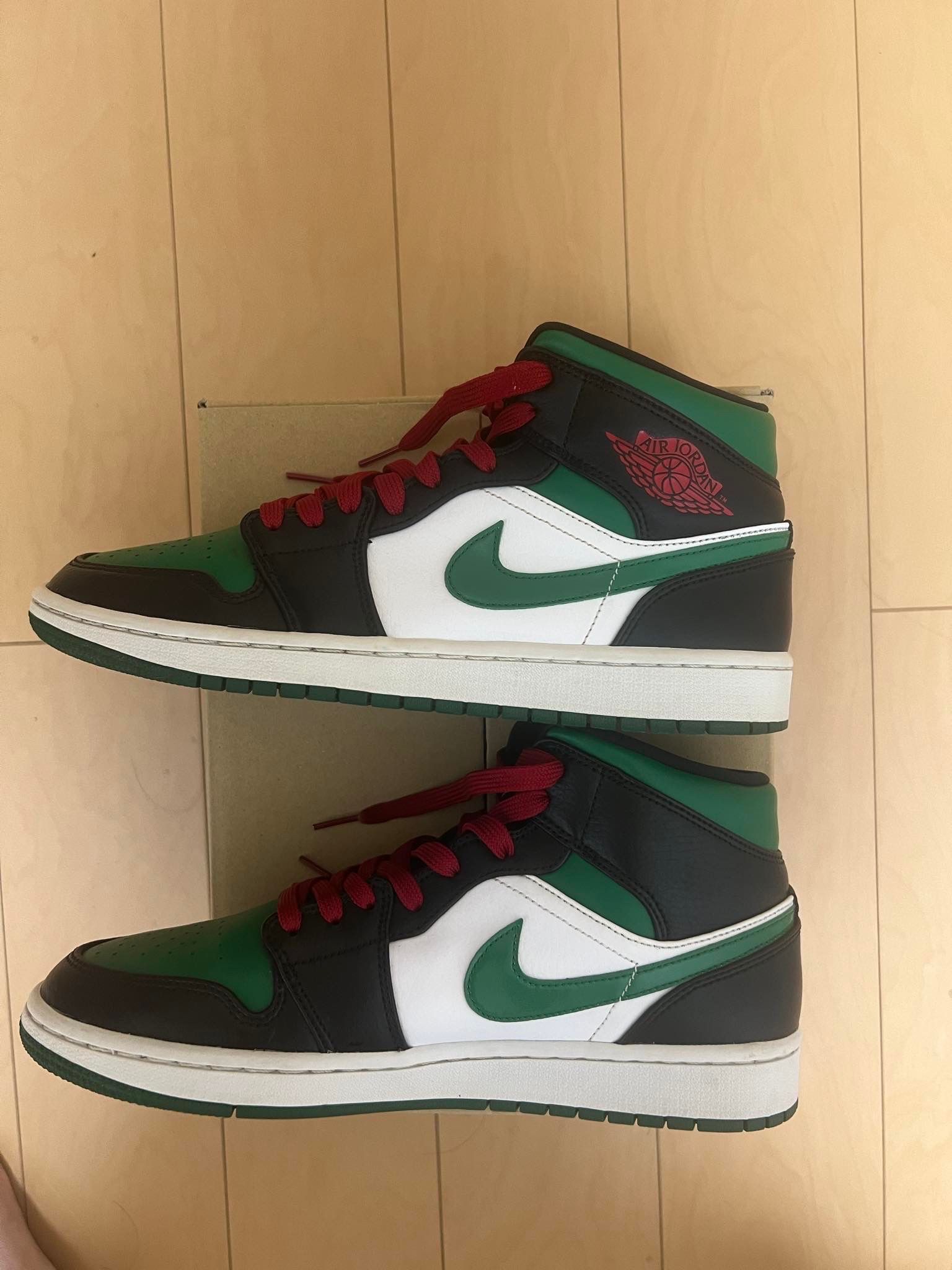 NIKE AIR JORDAN 1 MID "PINE GREEN"