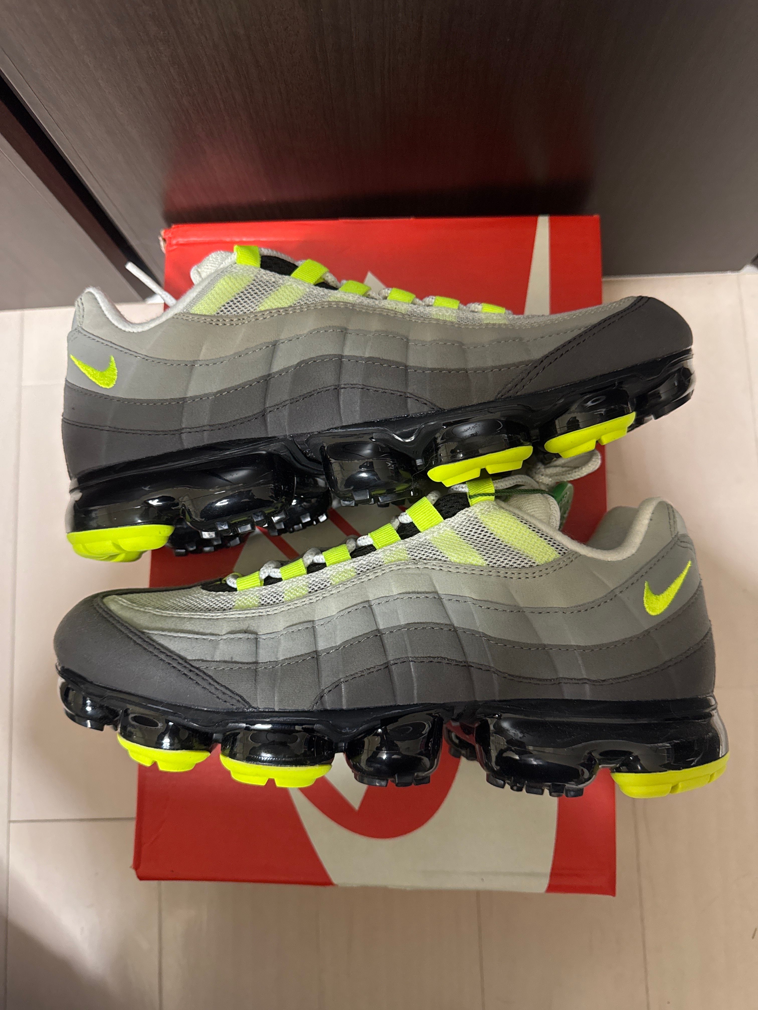 Nike Air Vapormax 95 "Neon"