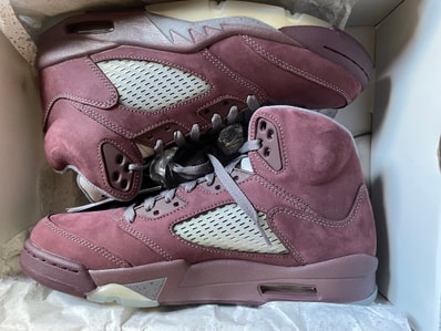 Nike Air Jordan 5 Retro SE "Burgundy"