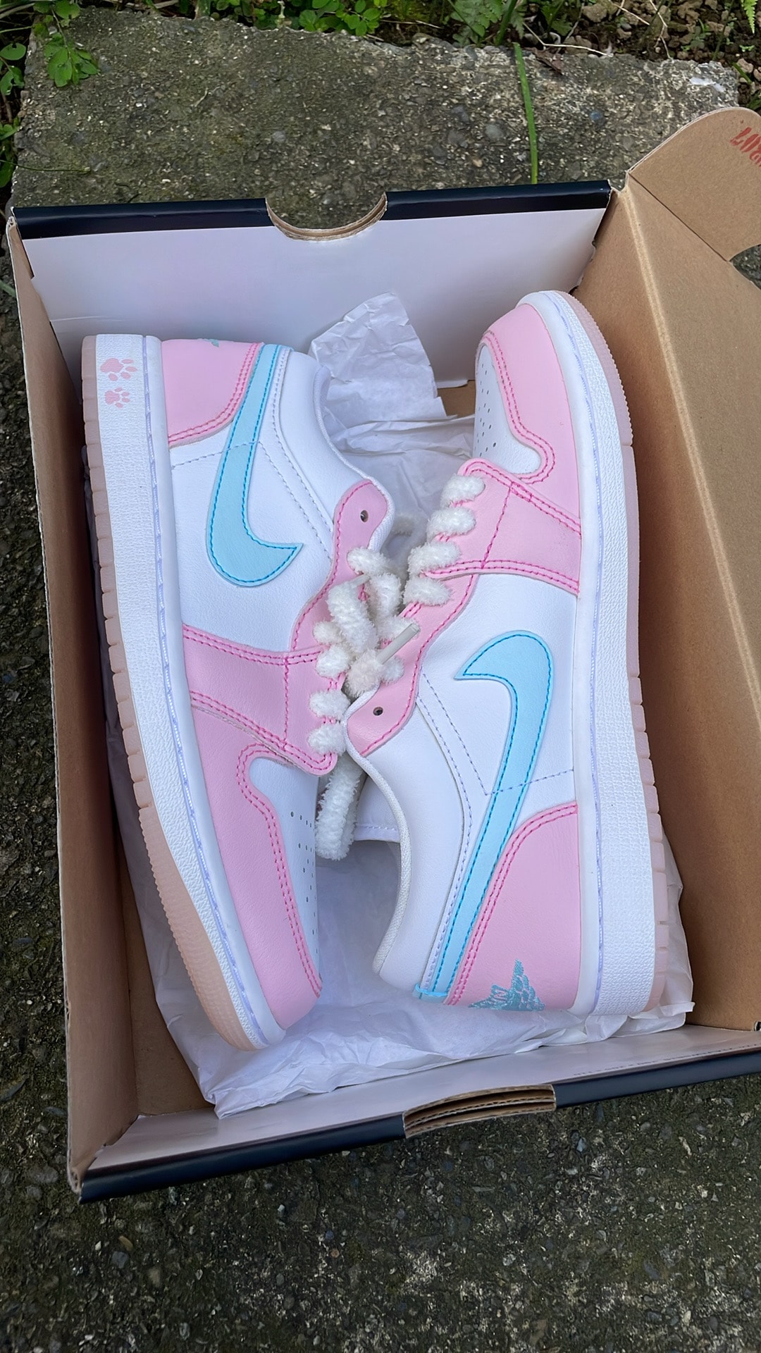 Nike Air Jordan 1 Low "Paw Print"