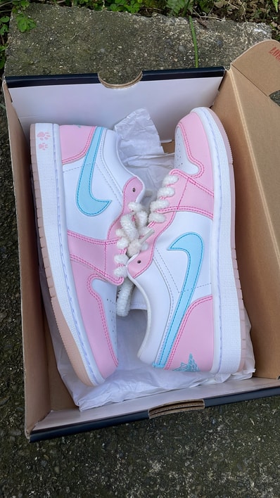 Nike Air Jordan 1 Low "Paw Print"