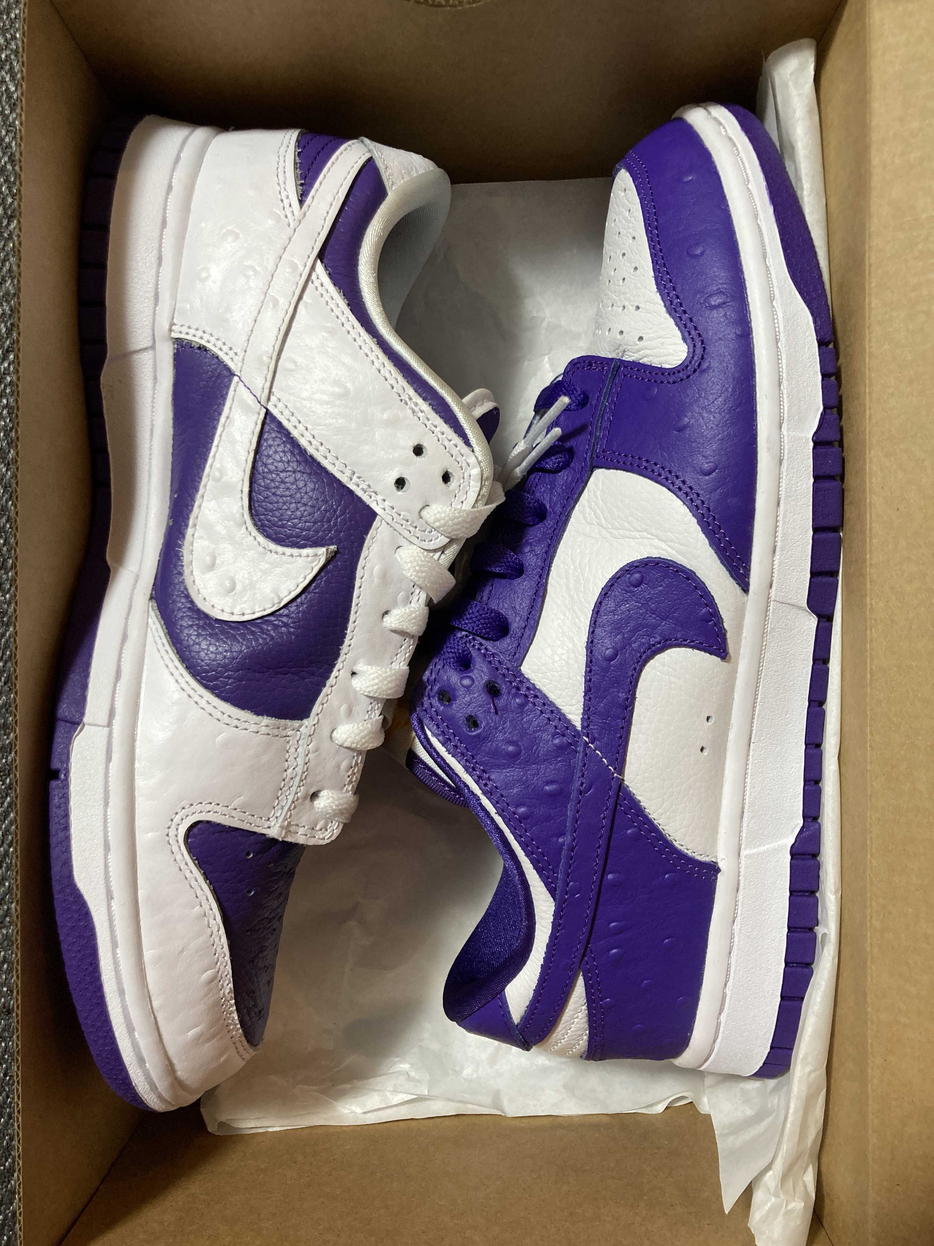 Nike Women's Dunk Low "Made You Look"