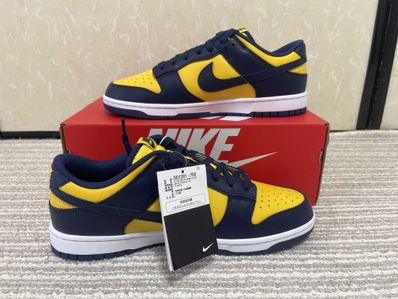 Nike Dunk Low "Michigan"