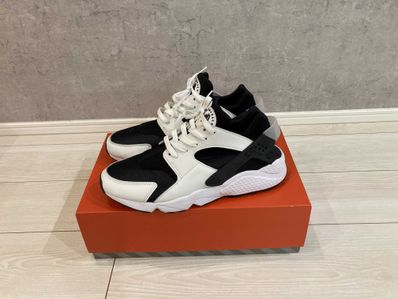 Nike Air Huarache "Black/White"