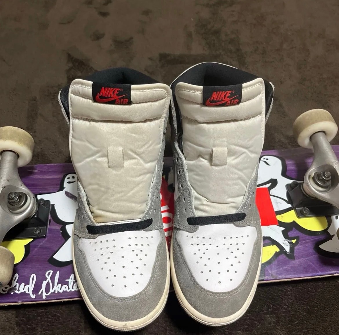 Nike Air Jordan 1 Retro High OG "Black and Smoke Grey"
