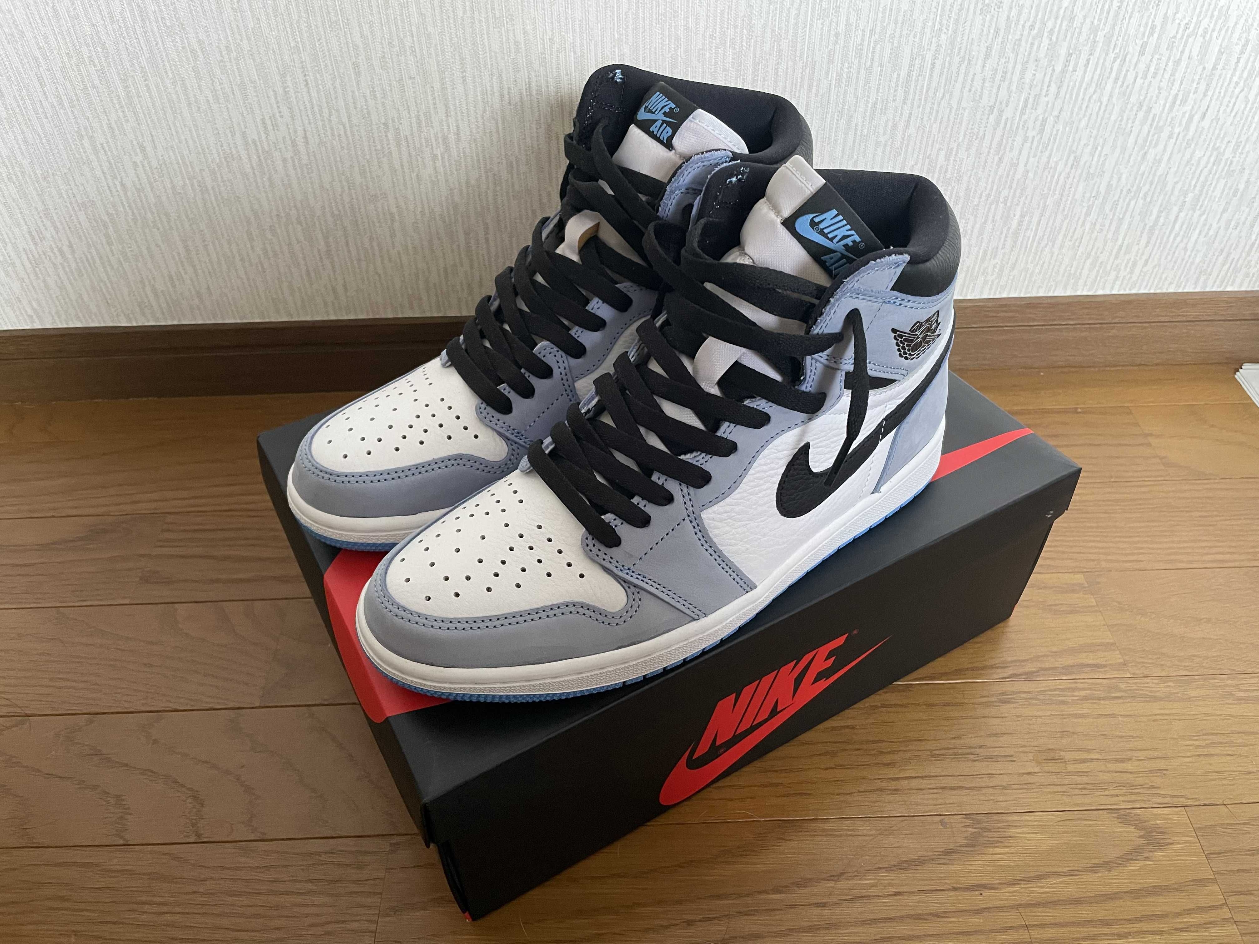 Nike Air Jordan 1 High OG "University Blue"