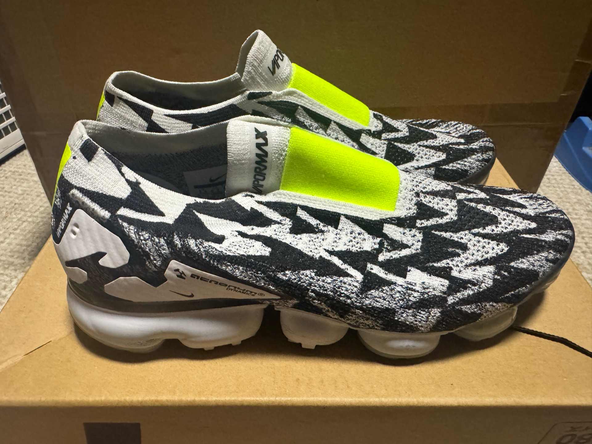 Acronym × Nike Vapormax Moc 2 "Light BoneE"