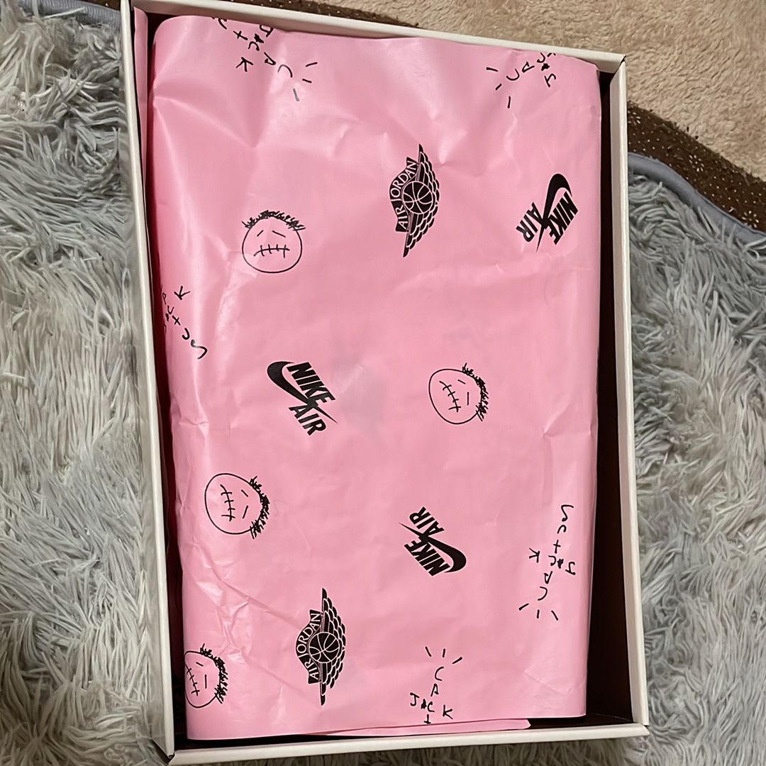 Travis Scott × Nike Air Jordan 1 Low OG SP "Reverse Olive"