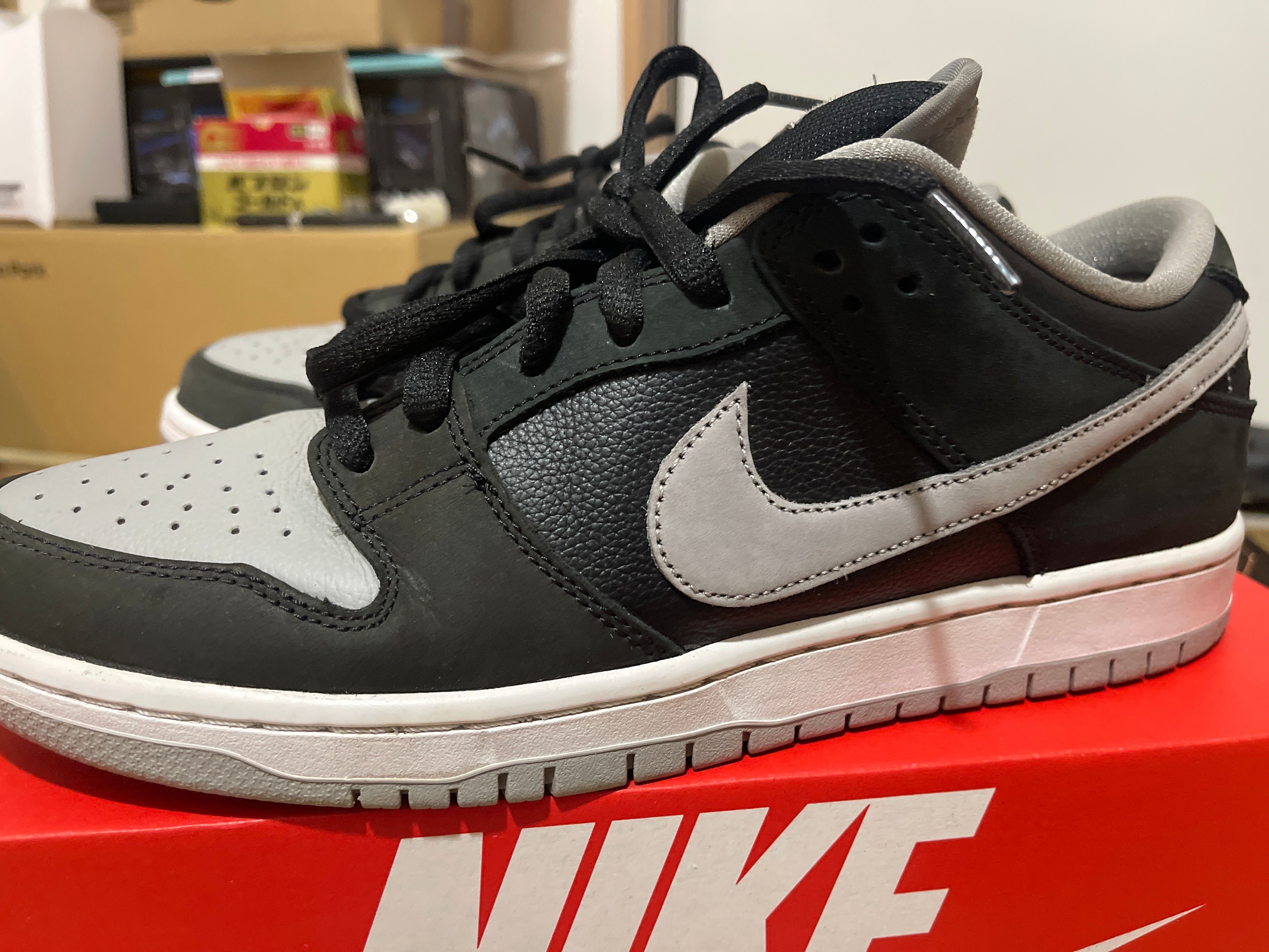 Nike SB Dunk Low "Shadow"
