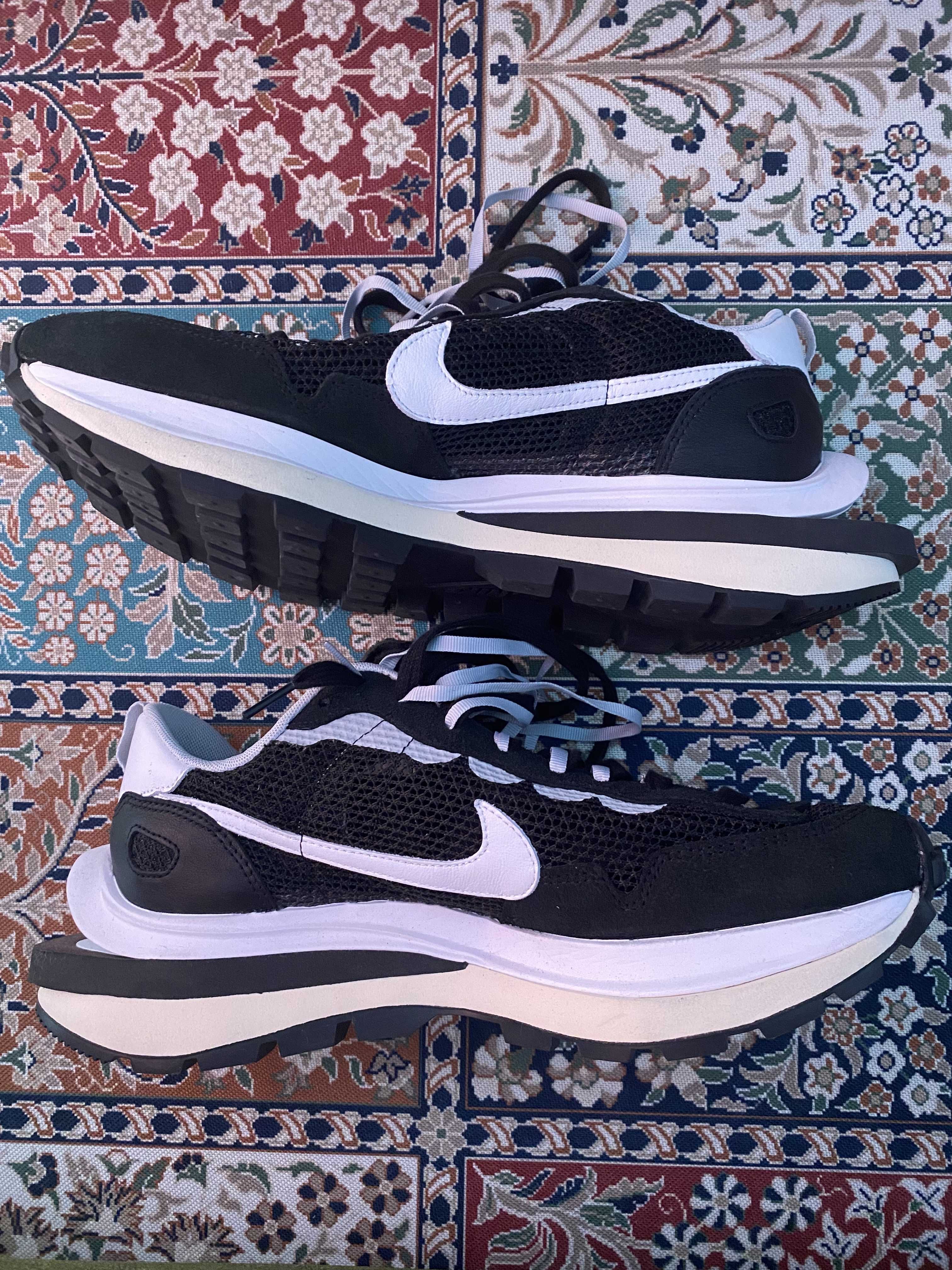 sacai × Nike Vapor Waffle "Black and White"