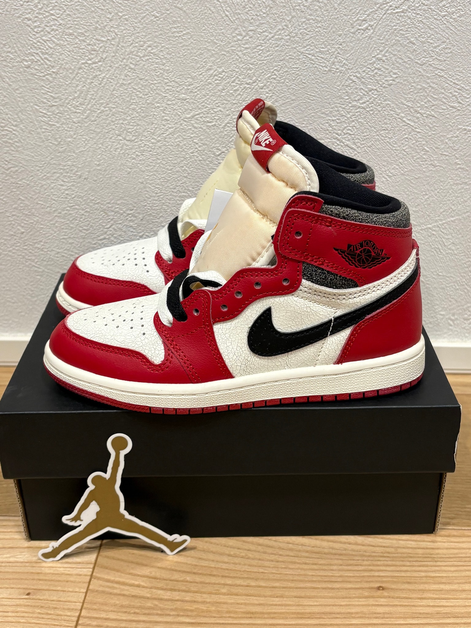 Nike PS Jordan 1 High OG "Lost & Found/Chicago"