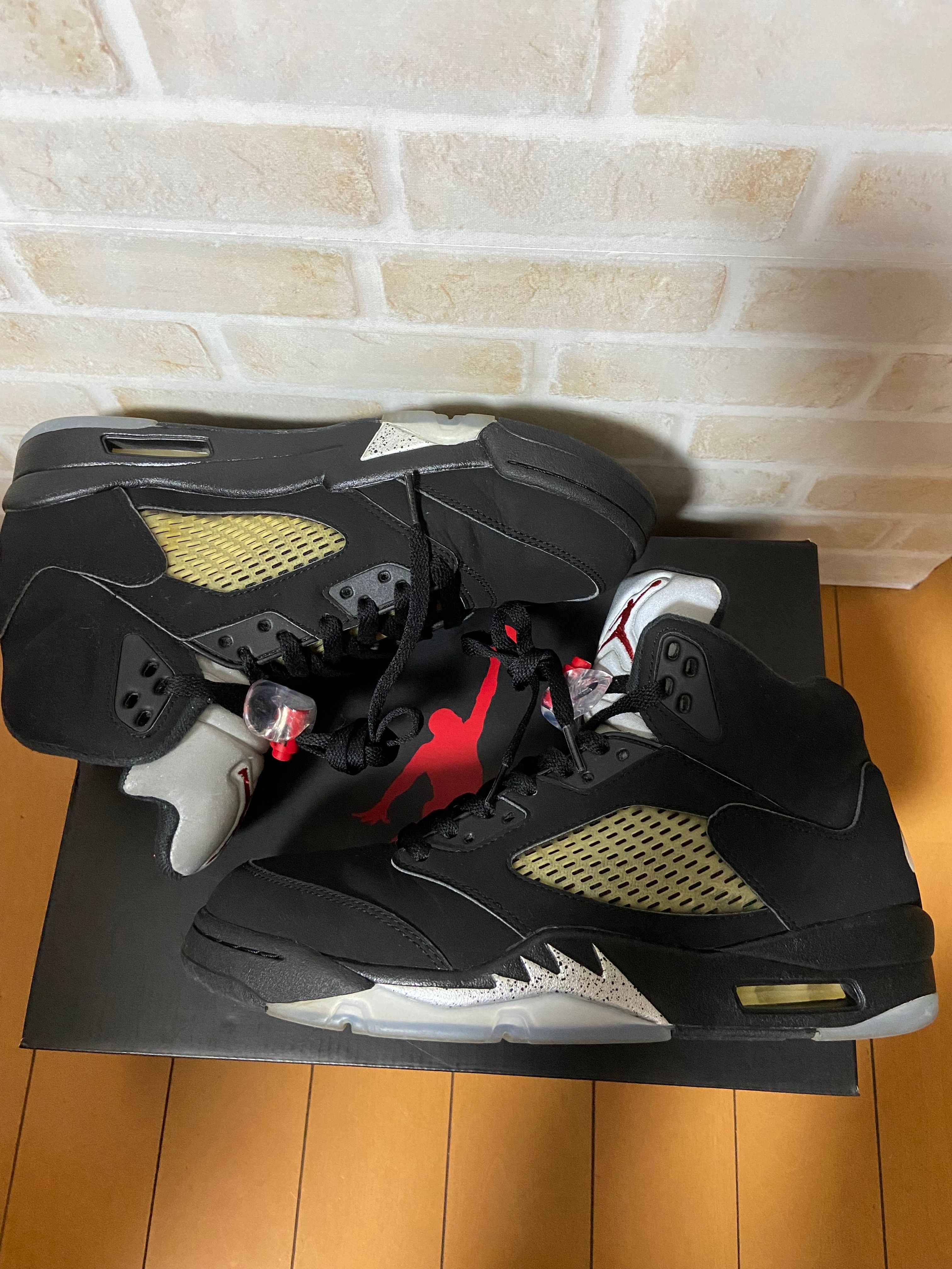 Nike Air Jordan 5 Retro OG "Black/Fire Red/Metallic Silver/White" (2016)