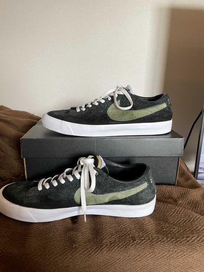 Stussy × Nike SB Blazer Low "Black/Palm Green"