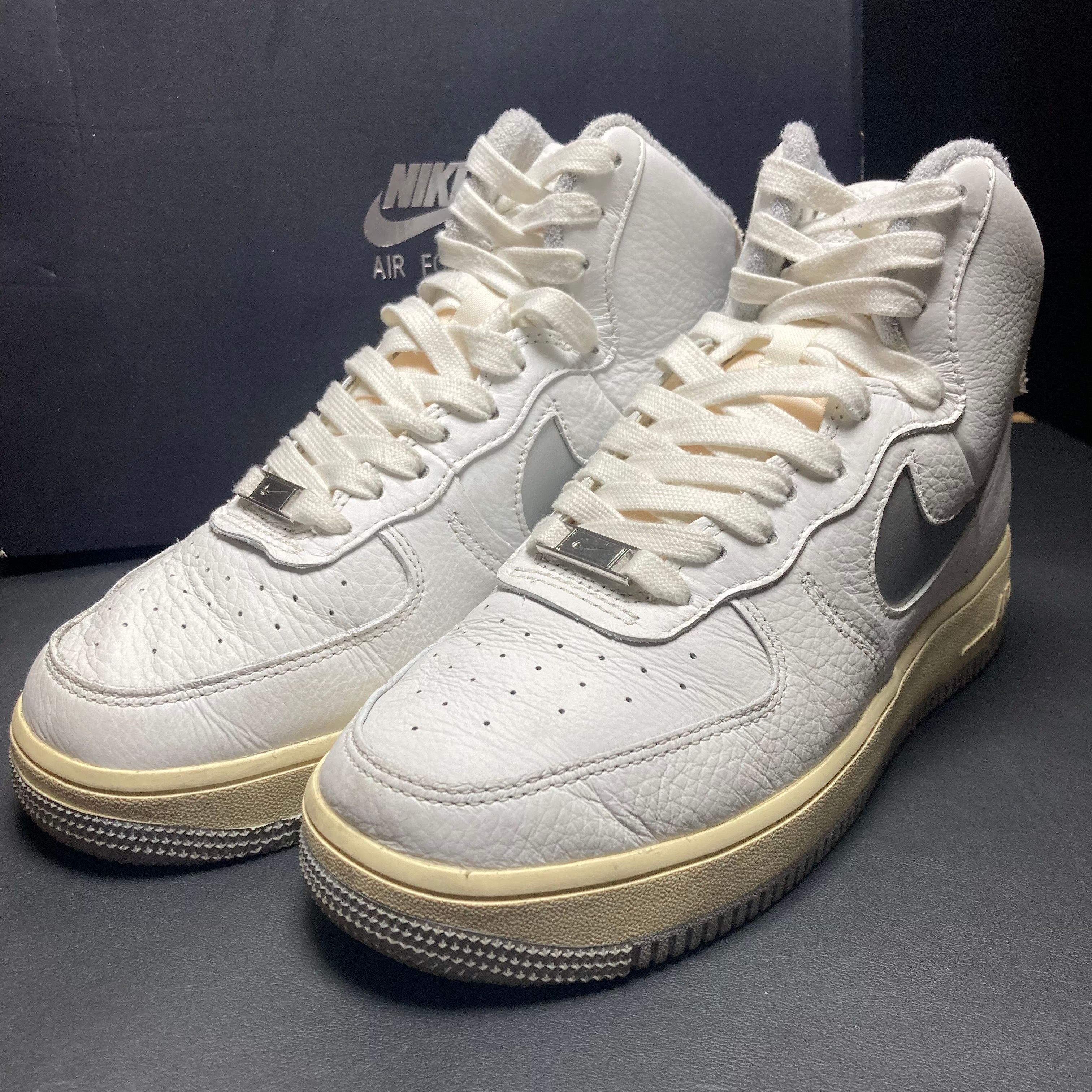 Nike Women's Air Force 1 Strapress "Summit White"