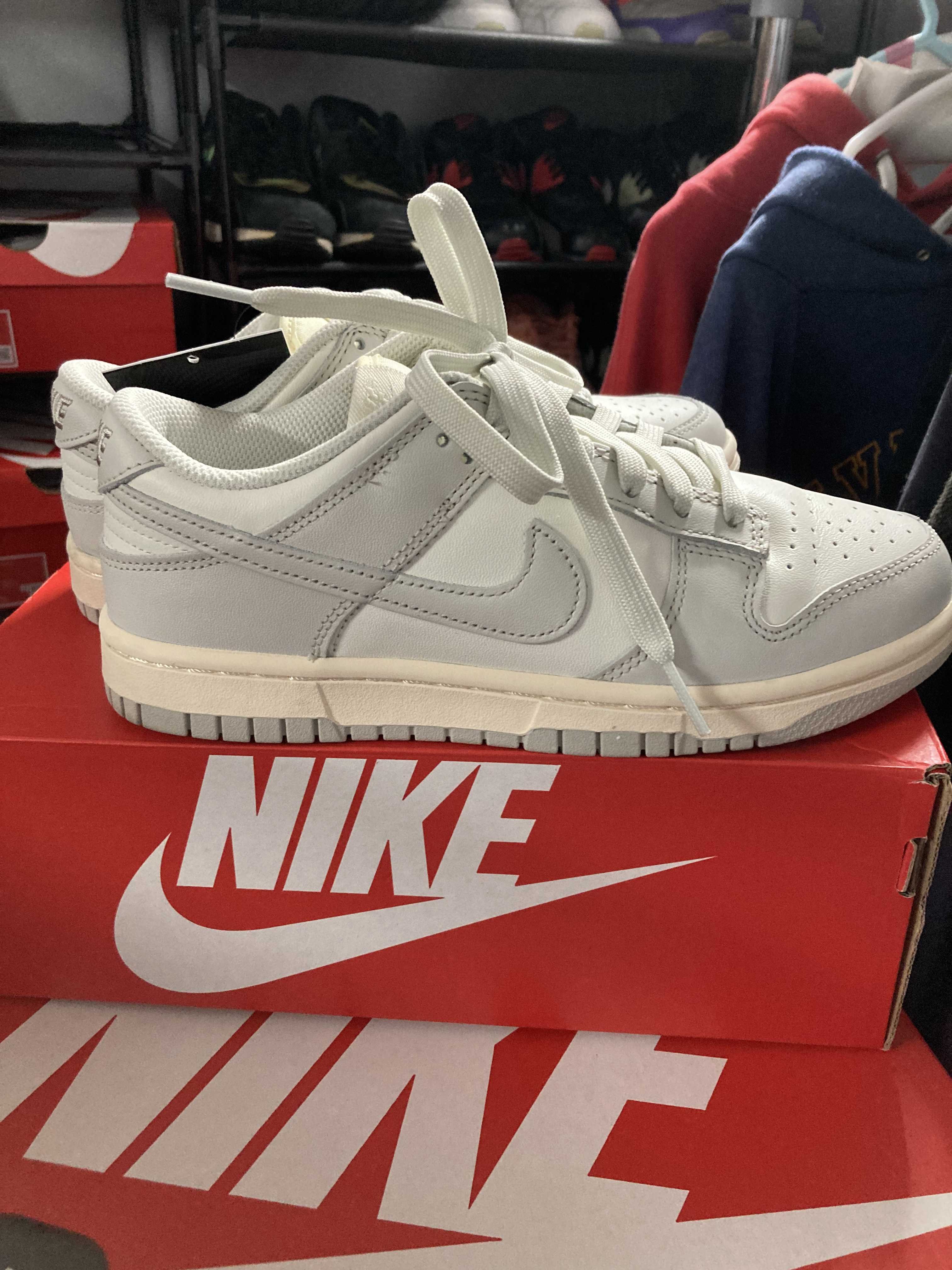 Nike Women's Dunk Low "Light Bone"