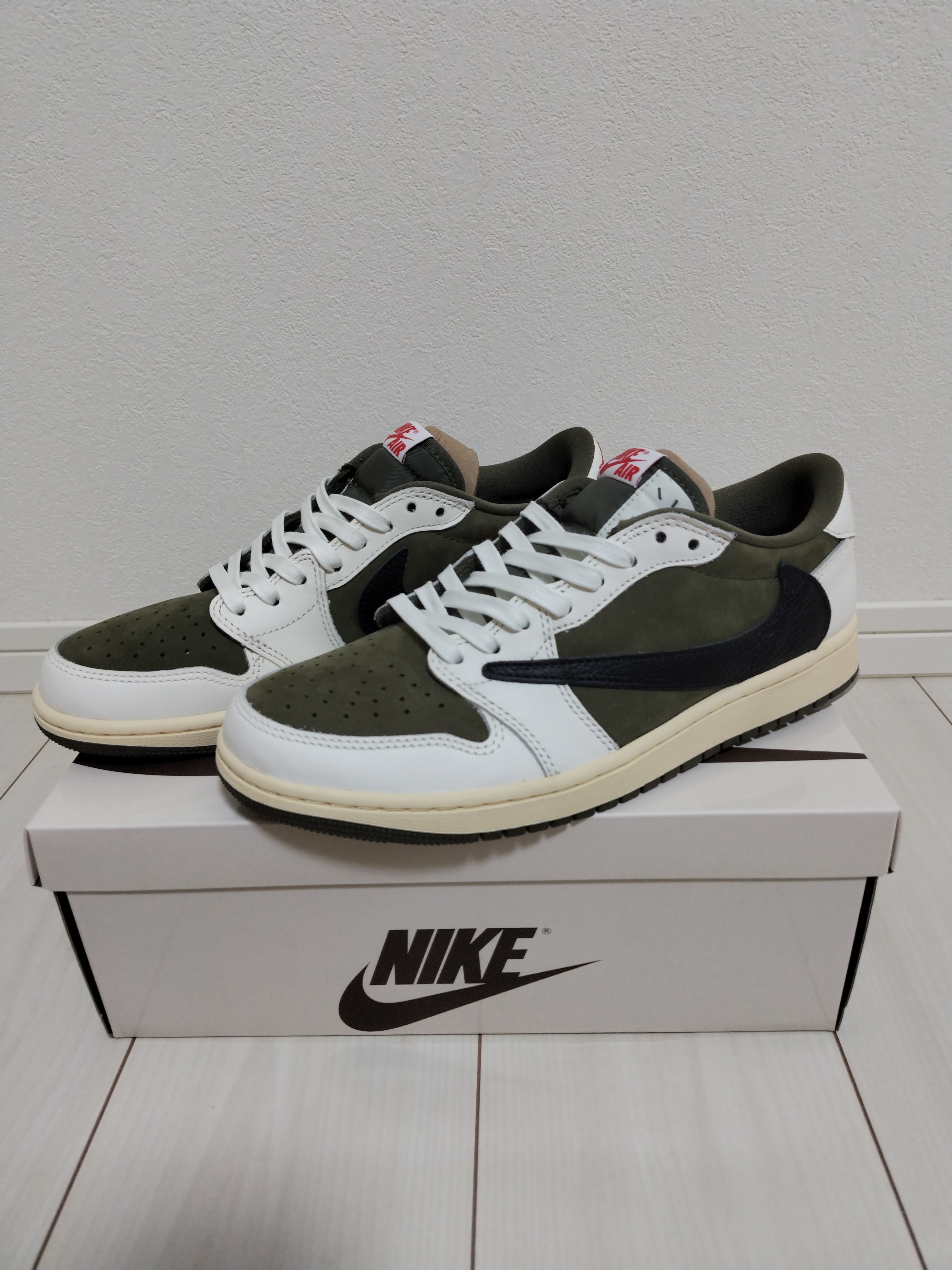Travis Scott × Nike Air Jordan 1 Low OG SP "Reverse Olive"
