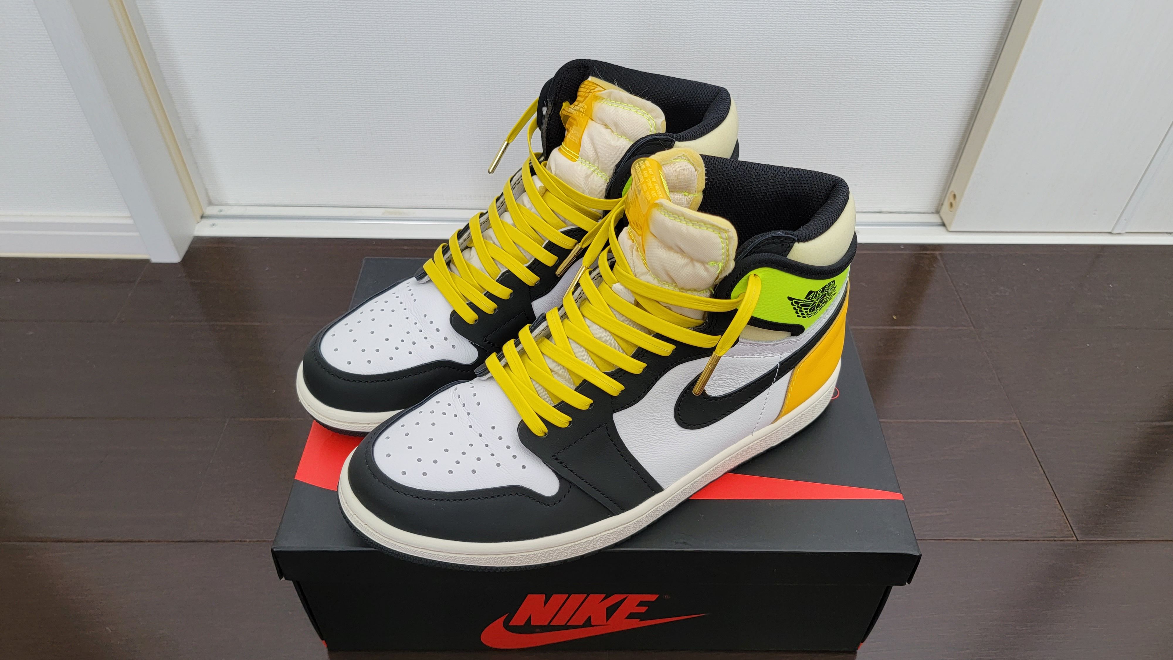 Nike Air Jordan 1 High OG "Volt Gold"