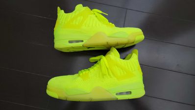 NIKE AIR JORDAN 4 RETRO FLYKNIT VOLT