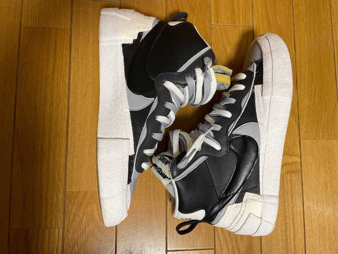 sacai × NIKE BLAZER MID "BLACK/WOLF GREY/WHITE"