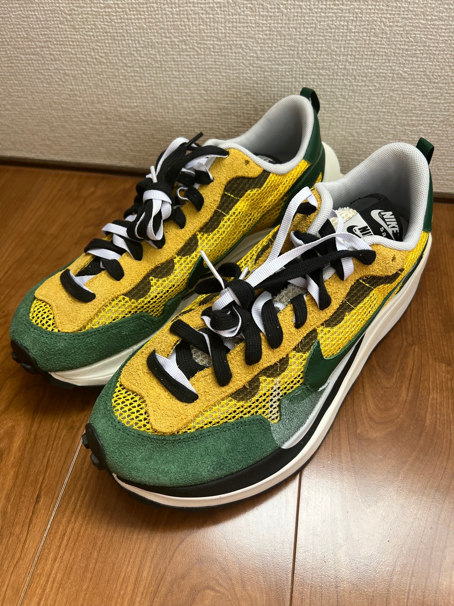 sacai × Nike Vapor Waffle "Tour Yellow/Stadium Green-Sail"