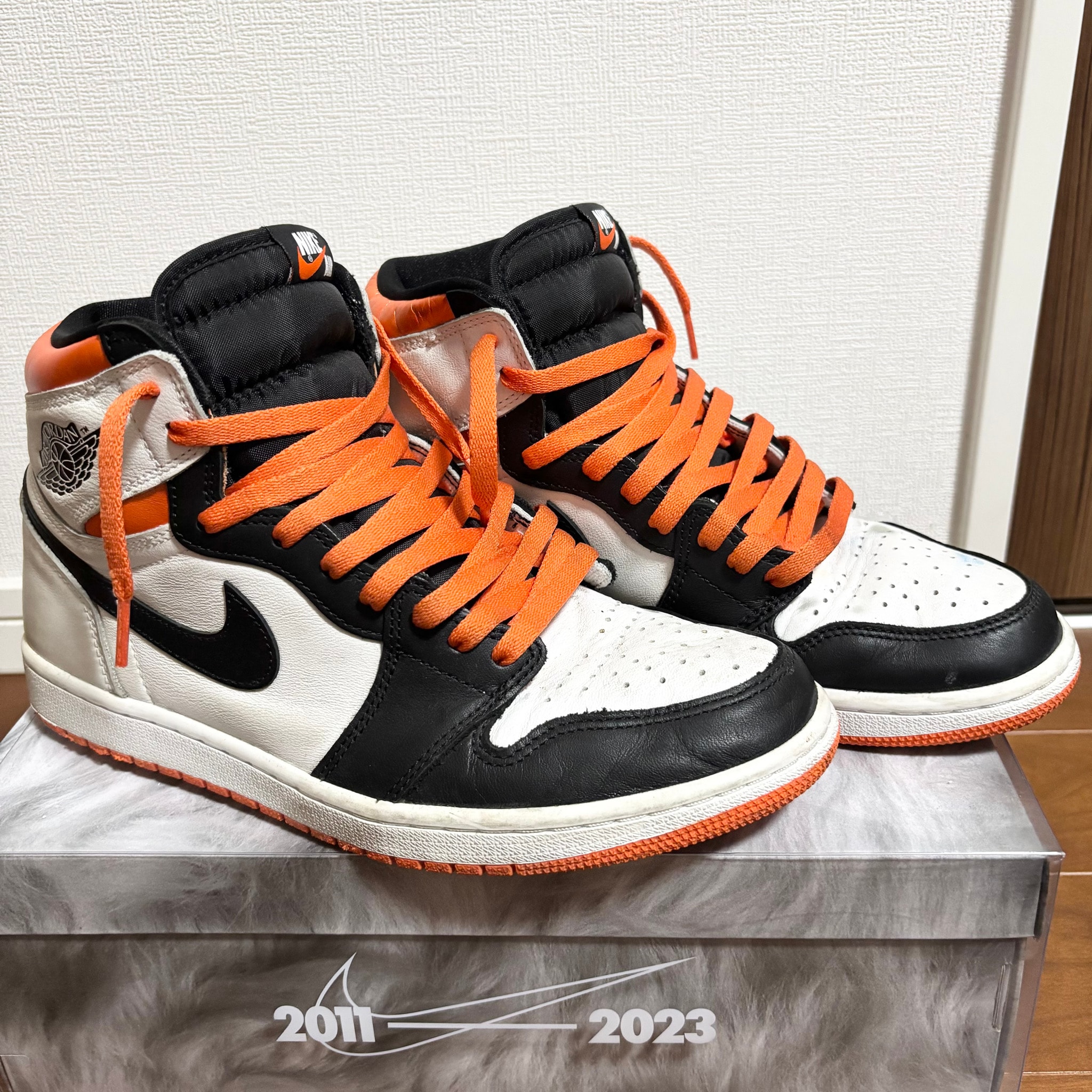 Nike Air Jordan 1 Retro High OG "Electro Orange"