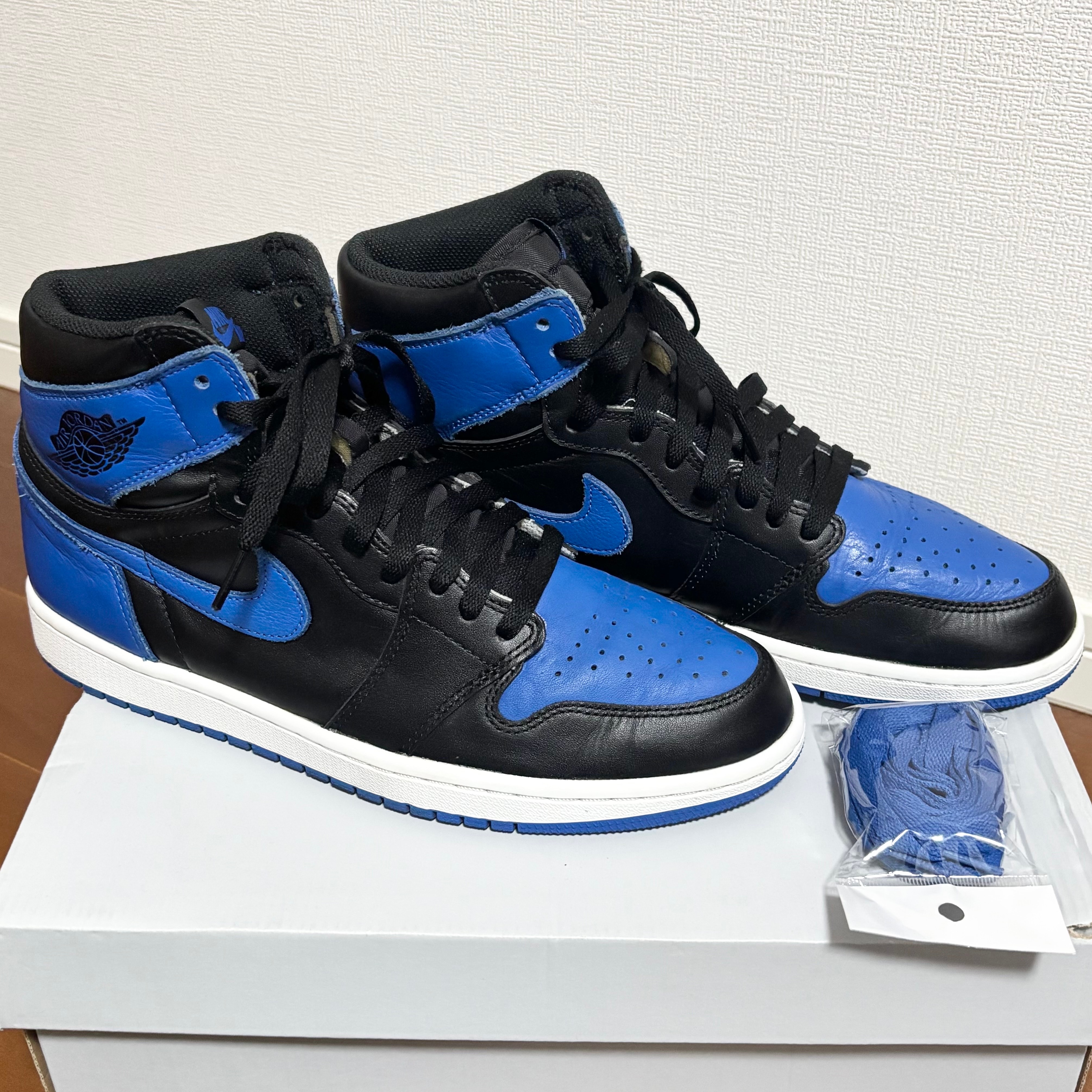 Nike Air Jordan 1 Retro High OG "Royal" (2017)