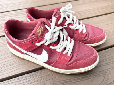 Nike SB Zoom Dunk Low "Track Red"
