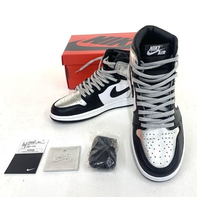 Nike Women's Air Jordan 1 Retro High OG "Silver Toe"