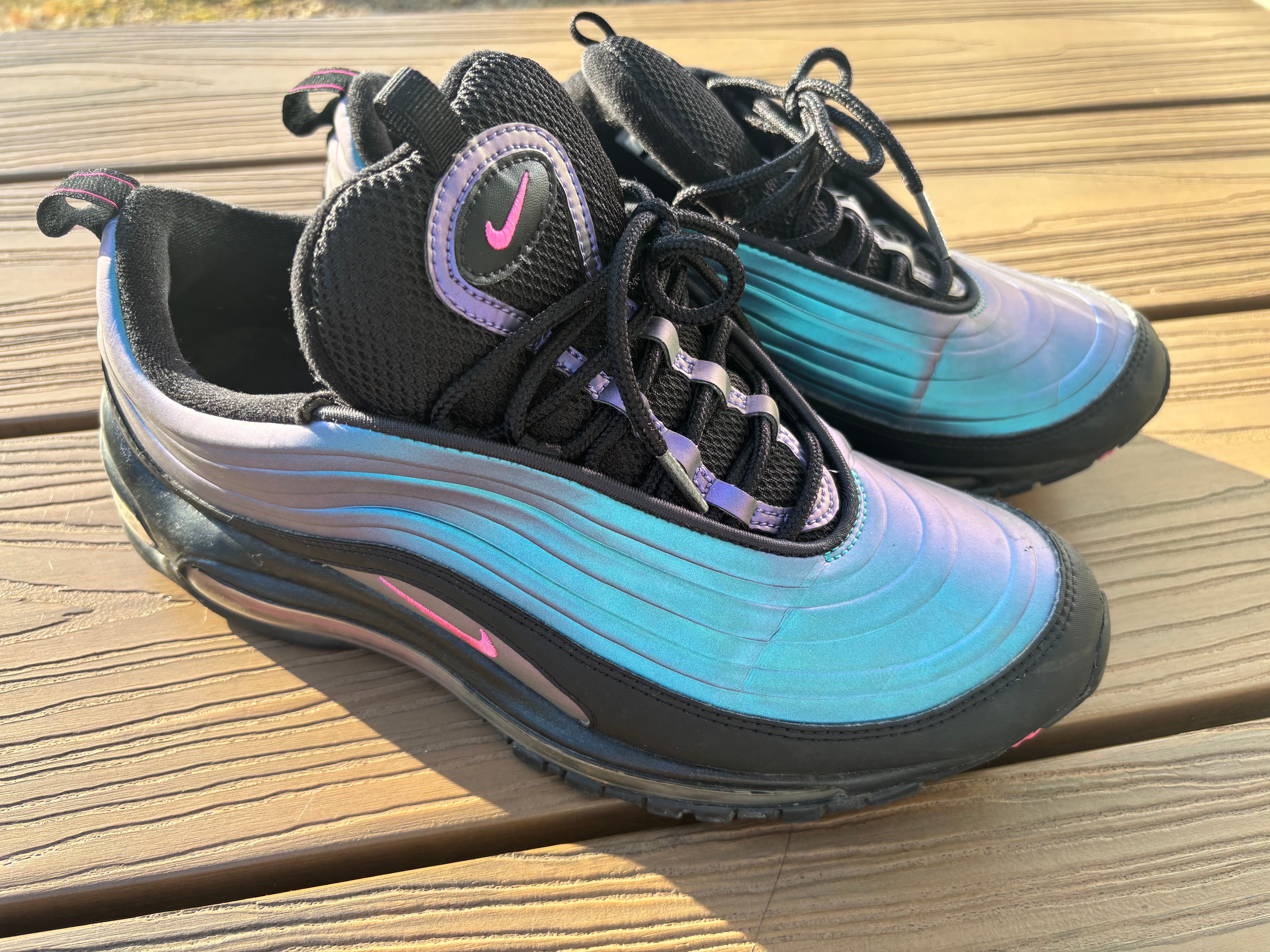 NIKE AIR MAX 97 THROWBACK FUTURE