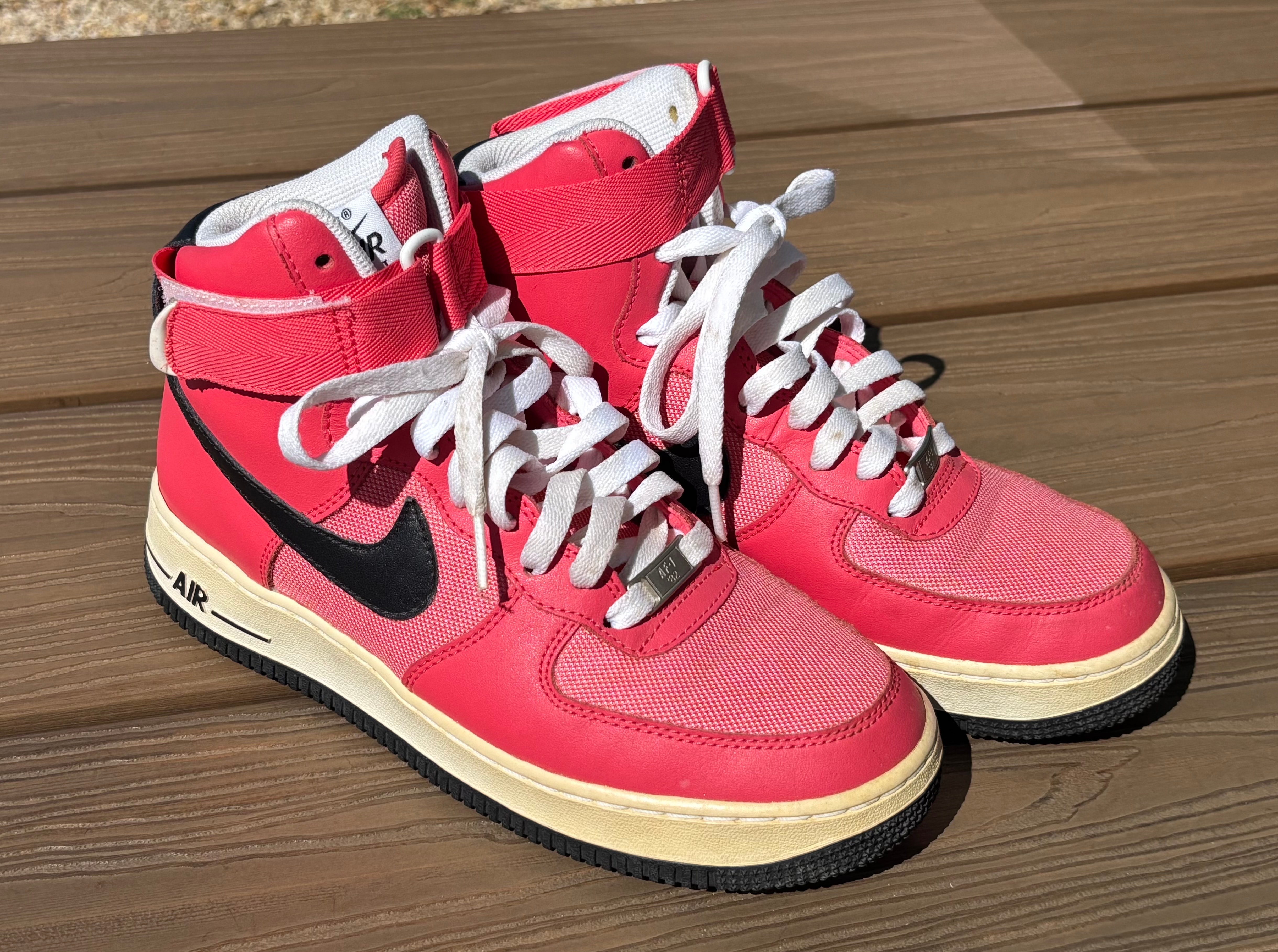 Nike Women's Air Force 1 High "Solar Red/Black-White"