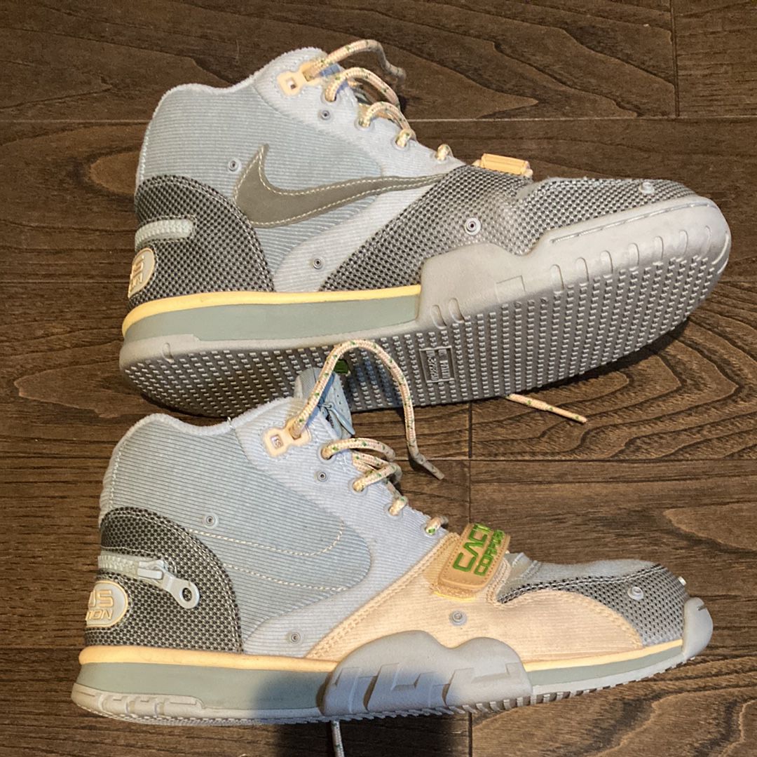 Travis Scott × Nike Air Trainer 1 SP "Grey Haze and Dusty Sage"