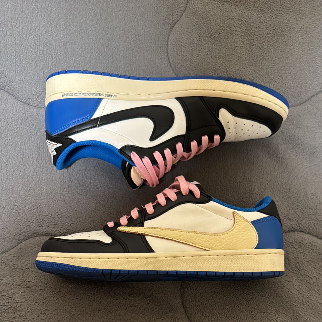 Travis Scott × fragment design × Nike Air Jordan 1 Low OG SP "Military Blue"