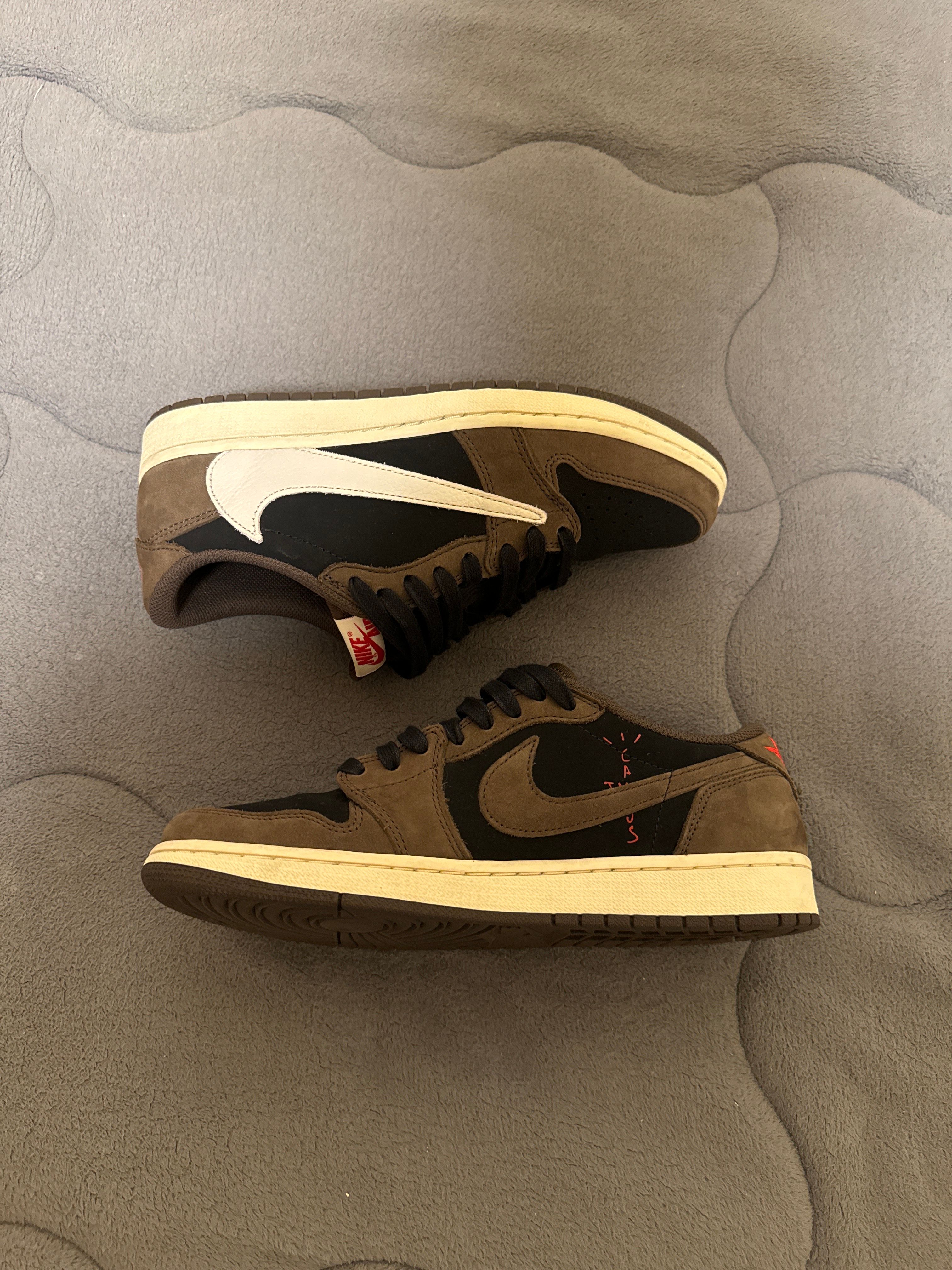 Travis Scott × Nike Air Jordan 1 Low OG SP-T "Black/Dark Mocha"