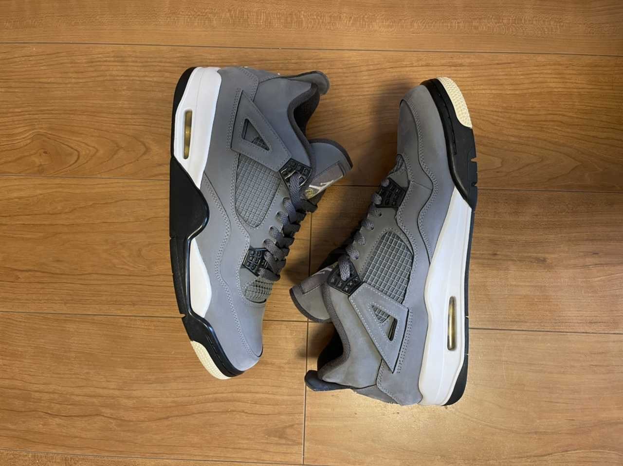 Nike Air Jordan 4 "Cool Grey"